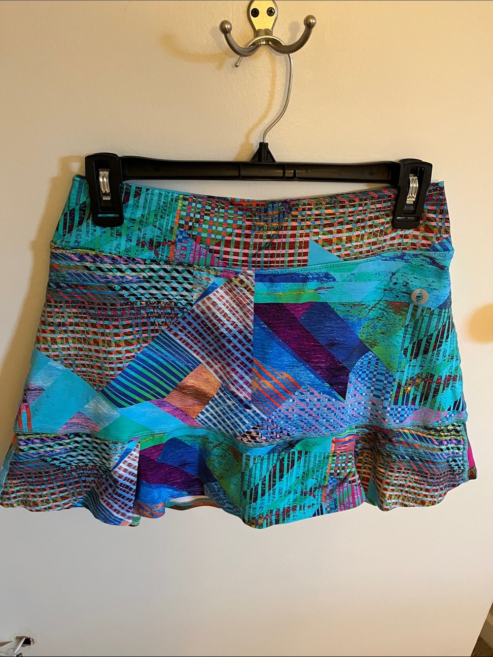 Dona Jo Vibrant Geometrice Print Skort in Turquoise & Multicolor, Size L